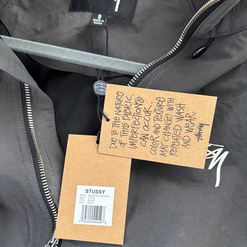 Stussy Charcoal Hooded Beach Shell Wave Dye Windbreaker - Picture 3 of 4